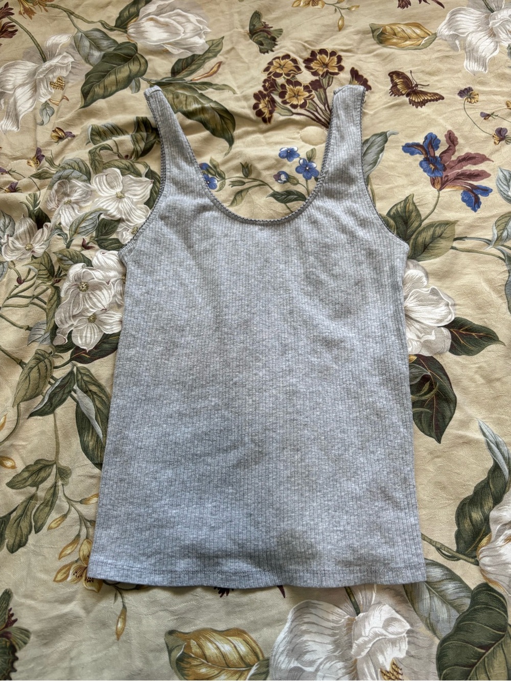 🎁Ambiance Light Gray Ribbed Scoop Tank Top